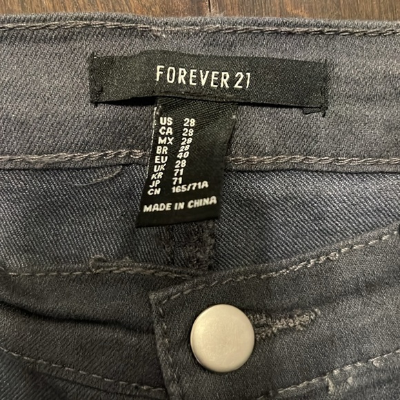 Forever 21 gray skinny jean size 28 - Picture 3 of 3